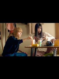 [画像][x]乃木坂46・久保史緒里×平祐奈！大学生2人の日常…主題歌「ネムルバカ」解禁！映画『ネムルバカ』予告編 - YouTube 余白なし