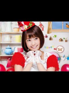 [画像][x]小林麻耶「パンチラOK」のミニスカ美脚 - YouTube 余白なし