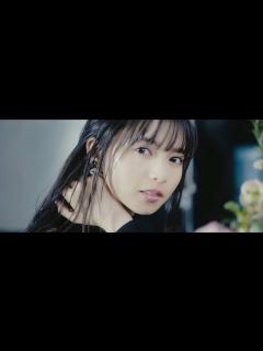 [画像][x]乃木坂46齋藤飛鳥に“どアップ”で見つめられる...撮影の裏側公開 カラーコンタクト紹介にも挑戦 『1-DAY Refrear ... 余白なし