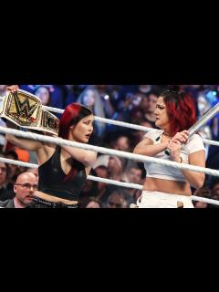 [画像][x]Bayley challenges IYO SKY at WrestleMania?!: SmackDown highlights, Feb ... 余白なし