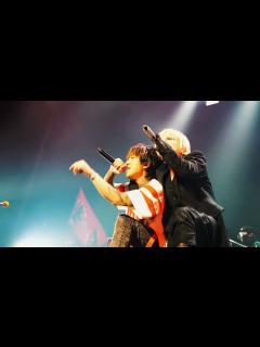 [画像][x]HYDE vs ASH DA HERO - YouTube 余白なし