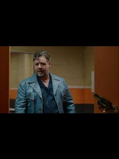 [画像][x]The Nice Guys - Russell Crowe Interview - YouTube 余白なし