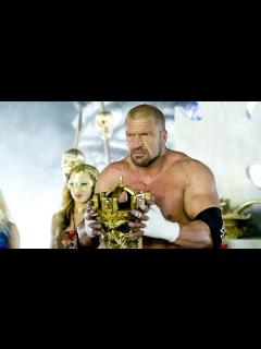 [画像][x]Triple H makes a royal entrance: WrestleMania 30 | WWE 余白なし