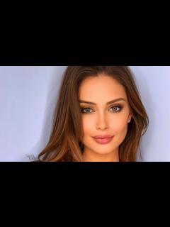 [画像][x]Sarah Jordan The Stunning Virtual Model AI Girlfriend from Australia ... 余白なし