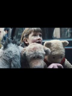 [画像][x]『プーと大人になった僕』8分超のプレビュー映像／映画本編より - YouTube 余白なし