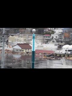 [画像][x]東日本大震災（1）大津波 気仙沼市内湾 - YouTube 余白なし