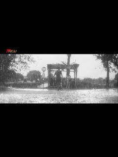 [画像][x]漫画家・つげ義春『雨の中の慾情』独特な世界観を見事映像化!成田凌・中村映里子・森田剛が数奇なラブストーリーを演じる 映画『雨の中の慾情』 予告 ... 余白なし