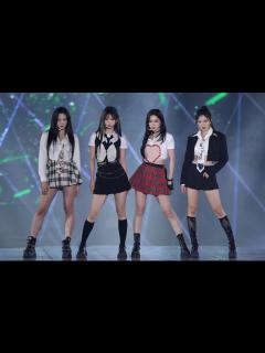 [画像][x]aespa perform ‘Salty and Sweet’ and more new songs at first concert 余白なし