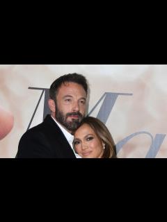 [画像][x]祝・婚約！ジェニファー・ロペスの超ゴージャスな歴代4つの婚約指輪を比較｜ハーパーズ バザー（Harper's BAZAAR）公式 余白なし