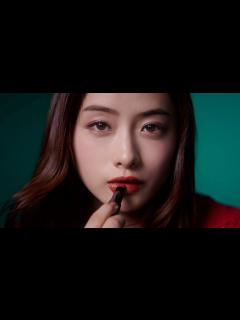 [画像][x]石原さとみ、セクシーで美しい唇がアップに... 『オーブタイムレスカラーリップ』WEB動画 - YouTube 余白なし