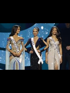[画像][x]R'Bonney Gabriel of USA crowned Miss Universe 余白なし