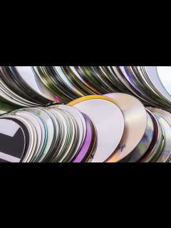 [画像][x]History of the CD: 40 years of the compact disc - BBC Newsround 余白なし