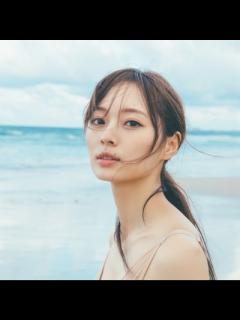 [画像][x]乃木坂46梅澤美波、初写真集で美ボディ解禁 グループNo.1の長身の魅力満載 【動画でわかる！注目芸能ニュース】 - YouTube 余白なし