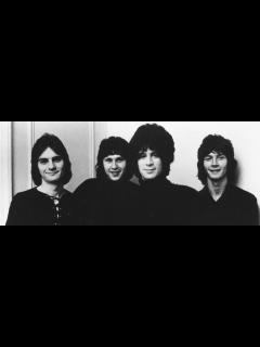 [画像][x]The "Miserable" Meaning Behind Eric Carmen's 1975 Ballad "All By Myself ... 余白なし