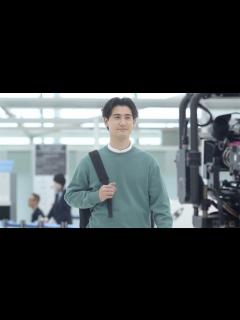 [画像][x]国山ハセン、初出演 空港を舞台に新たな一歩踏み出す ユニクロ新CM「LifeとWear／空港篇」メーキング＆インタビュー - YouTube 余白なし