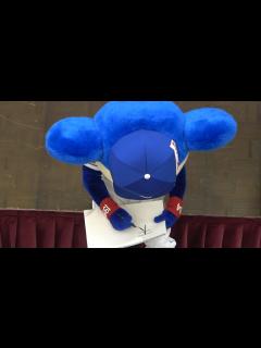 [画像][x]2日連続「なんさいですか？」と聞かれたドアラの回答は… (2024/01/08) - YouTube 余白なし