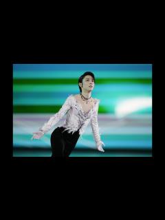 [画像][x]羽生結弦の元妻・末延麻裕子さん、さらさらロングヘア＆タイトドレス姿で美オーラ放出！圧巻のバイオリン演奏動画公開 - YouTube 余白なし