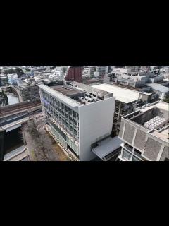 [画像][x]成城大学 8号館 - YouTube 余白なし