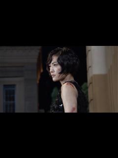 [画像][x]綾瀬はるか、SixTONESジェシーと肉弾戦 迫力のアクションシーンの舞台裏公開 映画「リボルバー・リリー」メーキング映像 - YouTube 余白なし