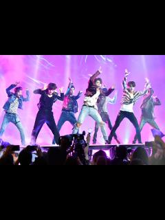 [画像][x]BTS arrasa en los Billboard con su música y su estilo 余白なし