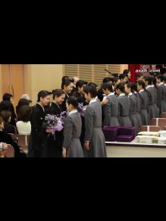 [画像][x]「清く、正しく、美しく」宝塚音楽学校で卒業式 - YouTube 余白なし