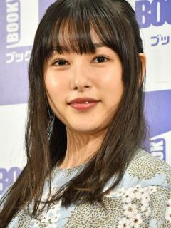 [画像][x]岡山の奇跡さん、ついに解禁www【桜井日奈子写真集】 - YouTube 余白なし