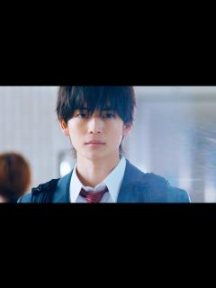 [画像][x]高橋文哉、恋愛映画初主演で学校イチのモテ男子に！桜田ひよりと胸キュン”すれ違い”ラブストーリー 映画『交換ウソ日記』特報映像 - YouTube 余白なし