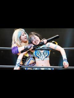 [画像][x]【スターダム】天咲光由が渡辺桃を相手に超新星五番勝負第四戦に挑む！-5.12 NEW BLOOD 8-【STARDOM】 - YouTube 余白なし