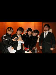 [画像][x]安元洋貴×中村悠一 小野大輔とご一緒した話「いや しい感じでねw」 - YouTube 余白なし