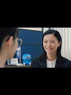 [画像][x]榮倉奈々、夫婦間での相談は「するし、される」 撮影ではアドリブで相談を受ける場面も みずほ銀行新CM＆メイキング＆インタビュー - YouTube 余白なし