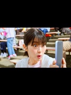 [画像][x]浜辺美波、ロッチとの発音違いに気づいてビックリ仰天／ドコモ CM - YouTube 余白なし