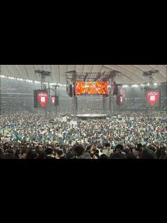 [画像][x]エド・シーランの東京ドームライブにワンオクのTAKAが突如参加し会場の興奮がピークに達する - YouTube 余白なし
