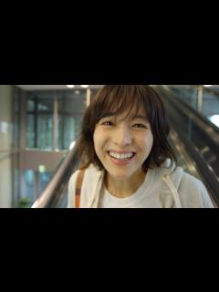 [画像][x]清野菜名、エスカレーチューにおねだりチュー… 30種類のキス動画を公開 - YouTube 余白なし