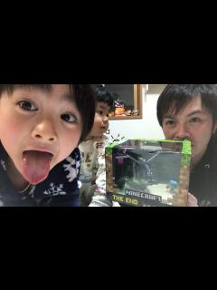 [画像][x]ファンからの贈り物2【ゲリラライブ 余白なし