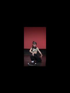 [画像][x]SARA（RAD SUPERIORS） 【BABYMONSTER】 アイゲキ（ダンチャレ） - YouTube 余白なし