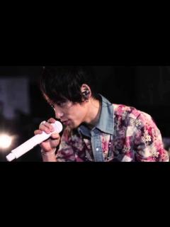 [画像][x]UVERworld TAKUYA∞がおすすめの本を紹介！！ - YouTube 余白なし