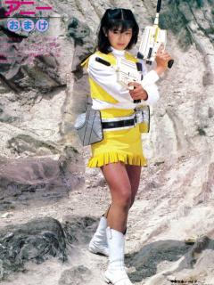 [画像][x]『宇宙刑事シャイダー』がパンチラアクション満載になった理由 「女刑事アニー」の役割とは【「森永はパンチラを凄くイヤがっていました」】 : r ... 余白なし