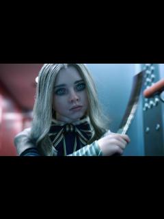 [画像][x]親友AI人形ミーガンの“狂愛”が惨劇を引き起こす／映画『M3GAN／ミーガン』予告編 - YouTube 余白なし