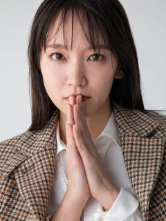 [画像][x]二階堂ふみと吉岡里帆、心の健やかさを保つために｜FOCUS ON vol.21｜ELLE[エル デジタル] 余白なし