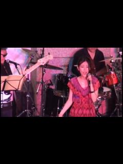 [画像][x]真夏の夜の夢 / 松任谷由実 by かば～'z @ 2015年 天王洲夏祭り 7/7 - YouTube 余白なし