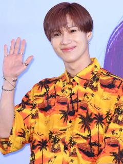 [画像][x]【SHINee テミン編】祝31歳！ カリスマ性で魅せるTAEMINのビューティ遍歴＆美腹筋モーメント | ビューティ | ELLE [エル ... 余白なし