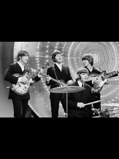 [画像][x]Watch 'lost' clip of The Beatles performing on 'Top Of The Pops' 余白なし