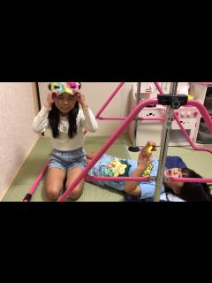 [画像][x]幼稚園・小学生の姉妹で腹筋対決 - ニコニコ動画 余白なし