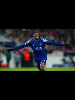 [画像][x]Stuttgart-PSG: Dembélé va devenir un "joueur de classe internationale ... 余白なし