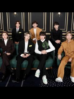 [画像][x]BTS Put On a Show-Stopping Performance At the 2021 Grammys 余白なし