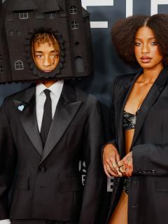 [画像][x]Willow and Jaden Smith show off daring looks on Grammys 2025 red carpet ... 余白なし
