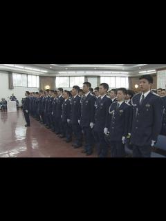 [画像][x]【HTBニュース】「信頼される警察官へ」北海道警察学校で入校式 - YouTube 余白なし