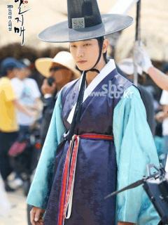 [画像][x]Pin by Галя Богданова on чосон | Korean drama movies, Korean hanbok ... 余白なし