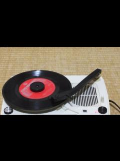 [画像][x]昔きいたシャンソン さとう宗幸 ナショナル電蓄で再生。 - YouTube 余白なし