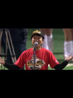 [画像][x]【プロ野球パ】セレモニーの〆はサプライズ！藤井フミヤさんの生ライブ 2014/10/20 H-F - YouTube 余白なし